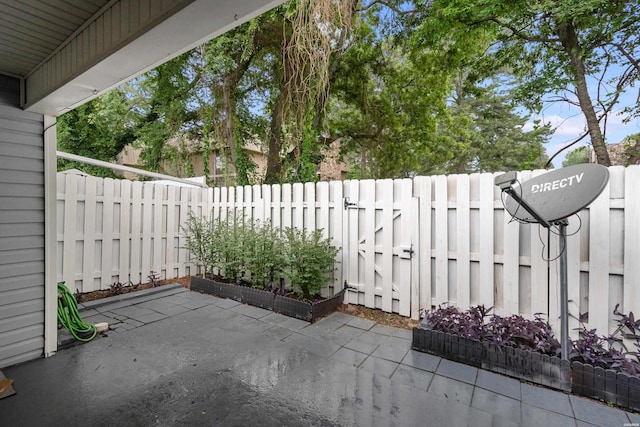 12 Beldoir Ct Unit 12, Hot Springs, AR 71901 - fenced backyard featuring a patio area