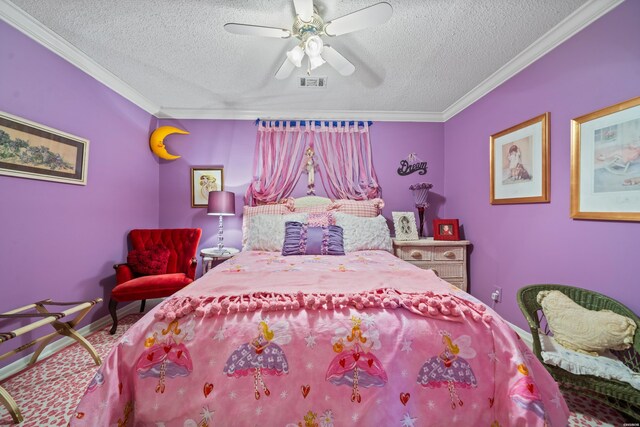 bedroom featuring ceiling fan, a textured ceiling, visible vents, and crown molding