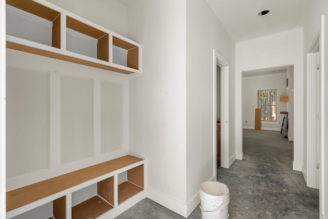 mudroom featuring baseboards