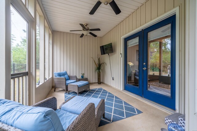 view of sunroom / solarium