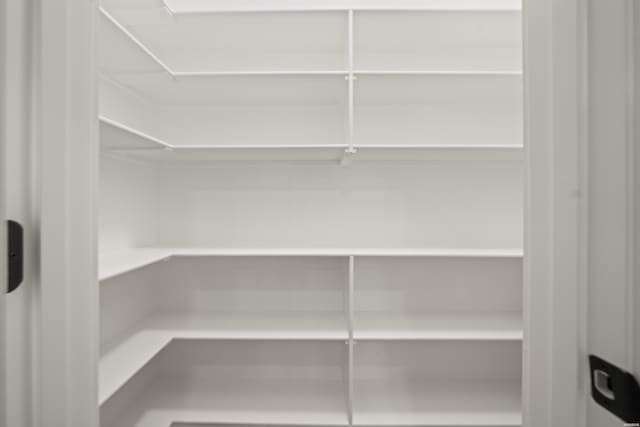 135 Ridgeway Pl, Hot Springs, AR 71901 - view of pantry