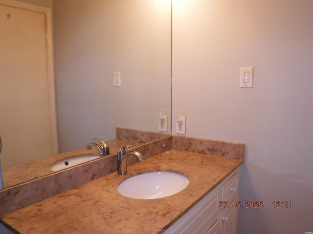 109 Indian Hills St Unit C10, Hot Springs, AR 71913 - bathroom featuring vanity
