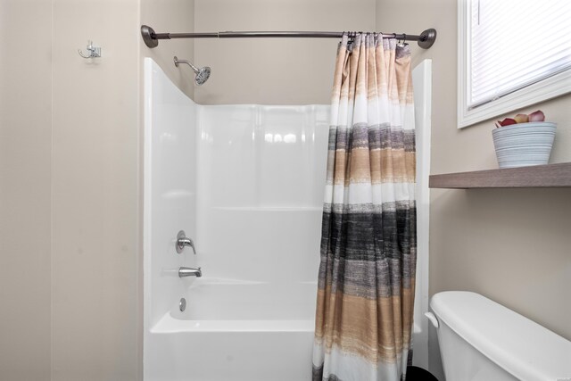 128 Kaleigh Ct Unit B, Hot Springs, AR 71913 - bathroom with shower / bath combination with curtain and toilet