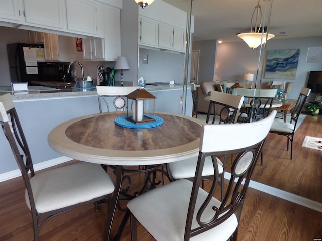 400 Farr Shores Dr Unit 2E, Hot Springs, AR 71913 - dining area featuring wood finished floors