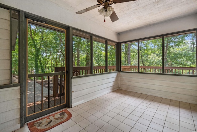 1200 Rock Creek Rd, Hot Springs, AR 71913 - unfurnished sunroom with a ceiling fan