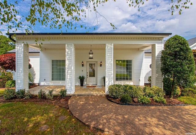 view of front of home with covered porch