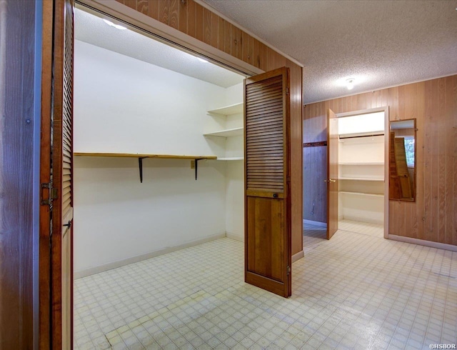 427 Morrison Rd, Arkadelphia, AR 71923 - walk in closet with light floors
