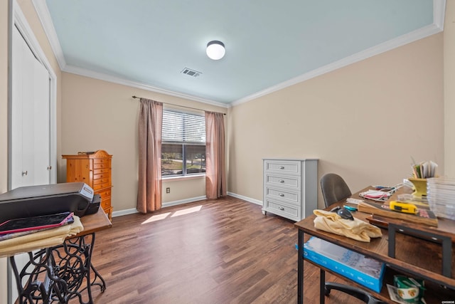 office area featuring ornamental molding, dark wood-style flooring, and baseboards