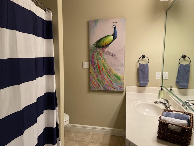 141 Central Ter Unit D, Hot Springs, AR 71913 - bathroom with toilet, vanity, baseboards, and tile patterned floors