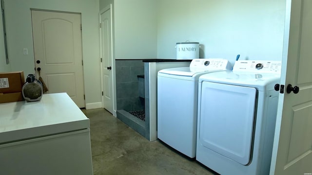 197 Country View Trl, Pearcy, AR 71964 - washroom featuring washer and clothes dryer