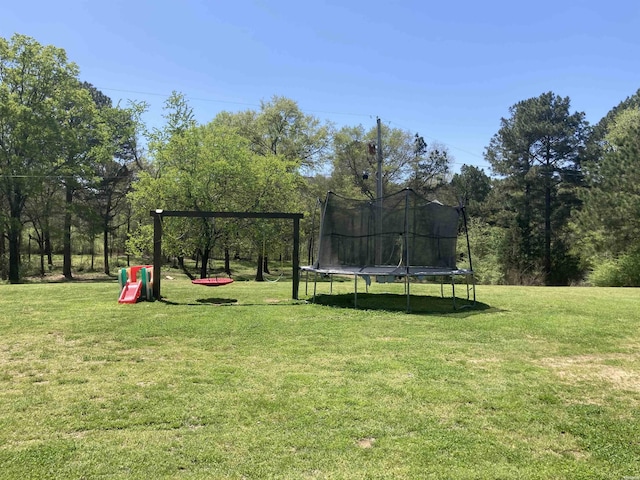 197 Country View Trl, Pearcy, AR 71964 - view of grassy yard featuring a trampoline