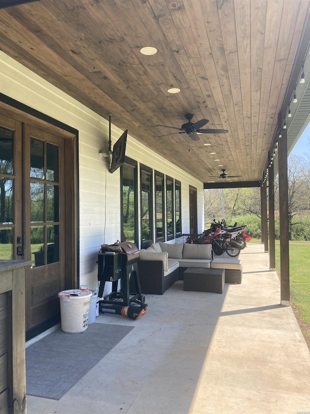 197 Country View Trl, Pearcy, AR 71964 - view of patio featuring a ceiling fan, an outdoor hangout area, a porch, and grilling area