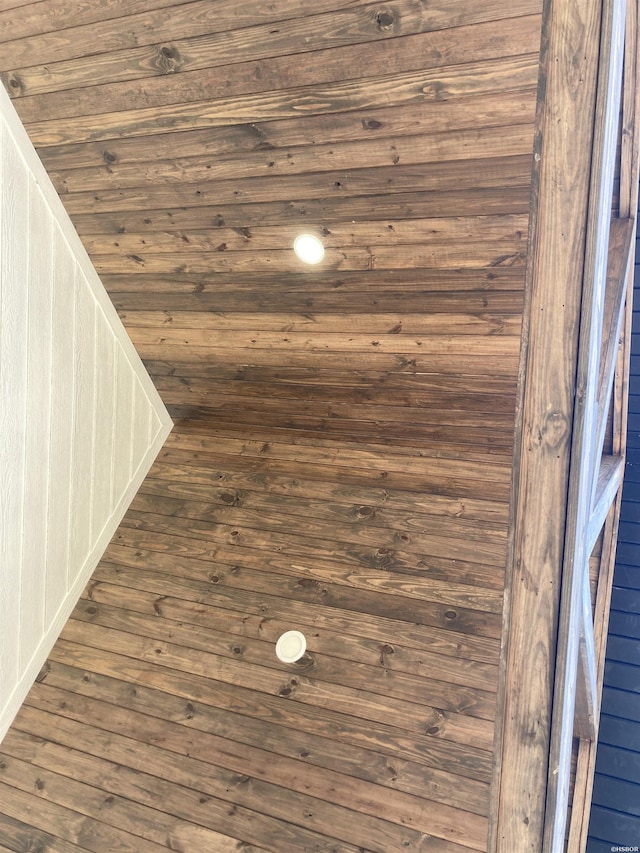 197 Country View Trl, Pearcy, AR 71964 - detailed view of wood finished floors