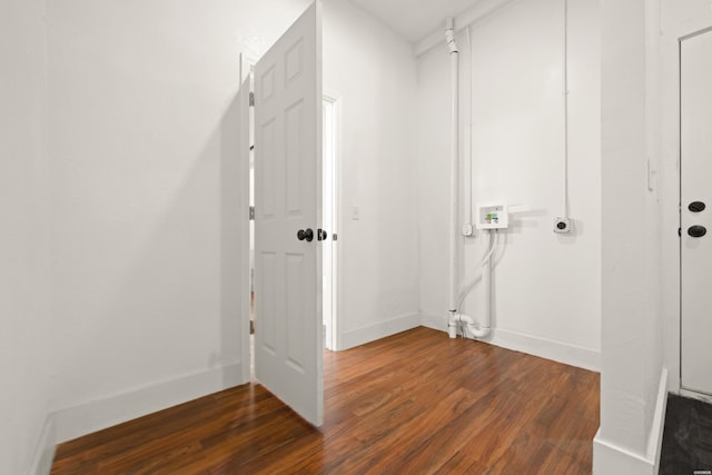301 Walter St, Hot Springs, AR 71901 - washroom featuring wood finished floors, hookup for a washing machine, and baseboards