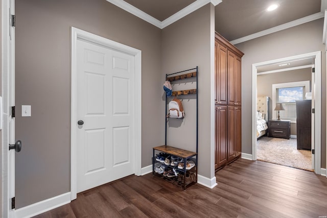 115 Gatehills Pl, Hot Springs, AR 71913 - hallway featuring crown molding, dark wood-style flooring, and recessed lighting