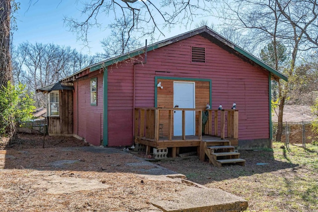 108 Helen St, Hot Springs, AR 71913 - view of outdoor structure featuring fence
