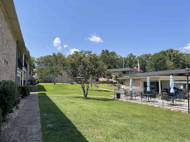 1135 Twin Pts Unit C, Hot Springs, AR 71913 - view of yard featuring a patio