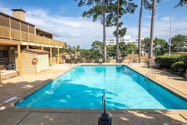 724 Weston Rd Unit Q-4, Hot Springs, AR 71913 - community pool with a patio