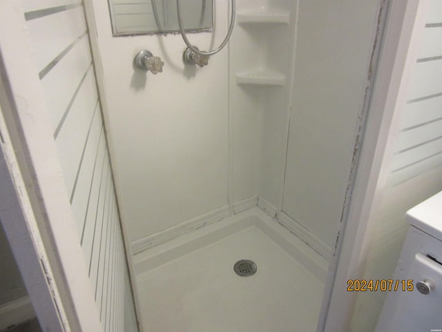 310 Hawthorne St Unit 1, 2, 3, 4, 5, Hot Springs, AR 71901 - full bathroom with a shower