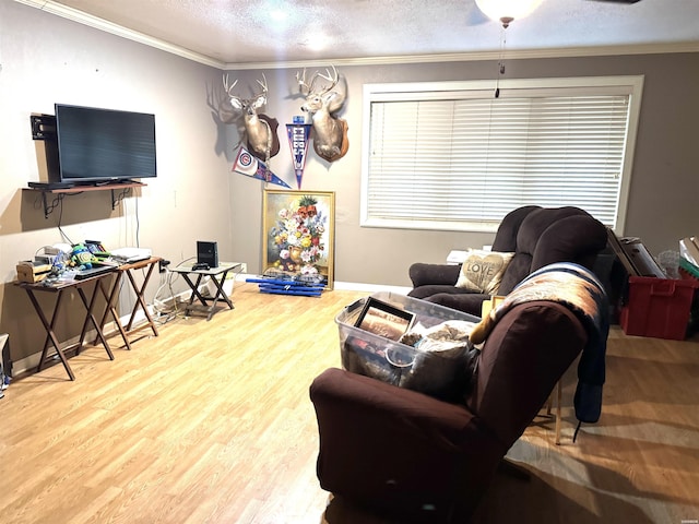 122 Mesa Trl, Hot Springs, AR 71913 - living room featuring wood finished floors, a textured ceiling, and crown molding