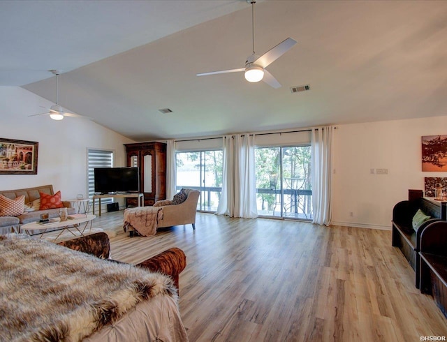 370 Restful Ridge Rd, Hot Springs, AR 71913 - living area featuring ceiling fan, light wood finished floors, baseboards, and high vaulted ceiling