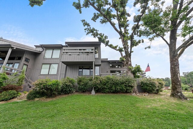 105 Long Island Bay Unit A1, Hot Springs, AR 71913 - back of property featuring a yard