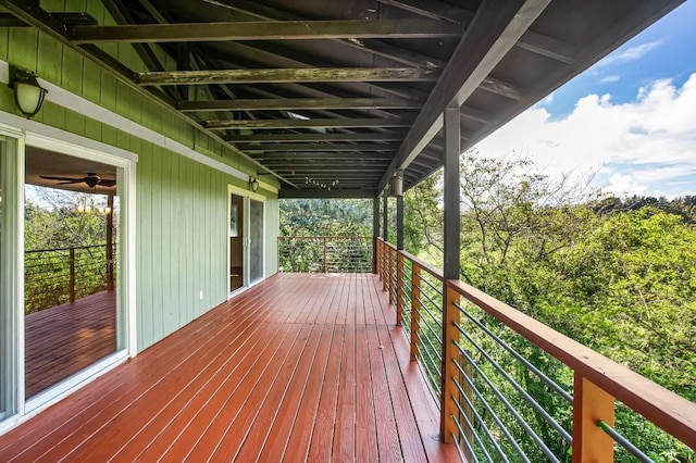 deck with ceiling fan