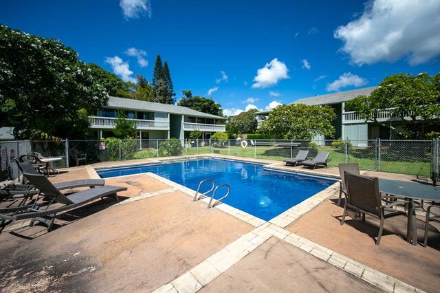 Listing photo 3 for 3057 Poipu Rd Unit D13, Koloa HI 96756