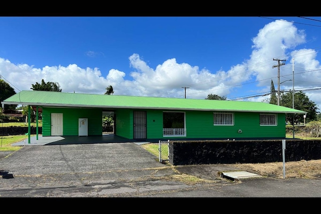 Listing photo 2 for 14 Kehaulani St, Hilo HI 96720