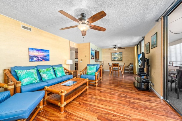 Listing photo 3 for 77-6469 Alii Dr Unit 121, Kailua-Kona HI 96740