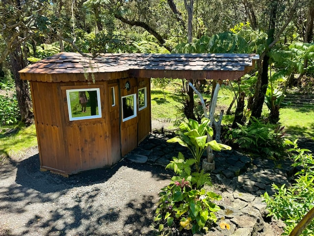 view of outdoor structure