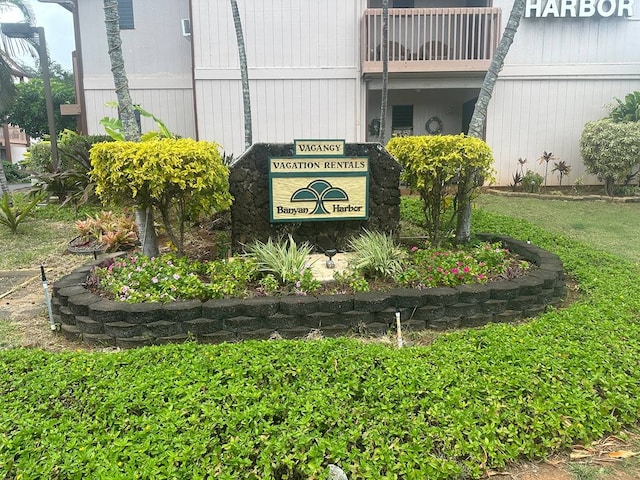 view of community / neighborhood sign