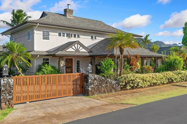 view of front of property