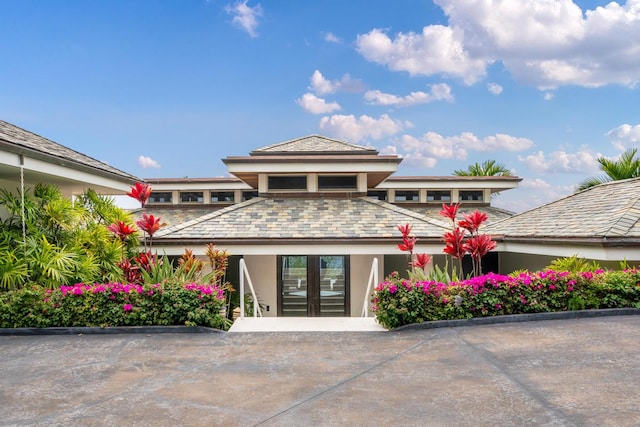 view of front of property with a patio area