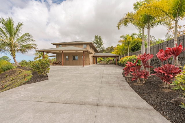 view of front facade featuring a carport