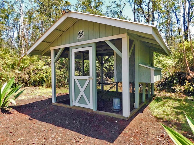 view of shed / structure