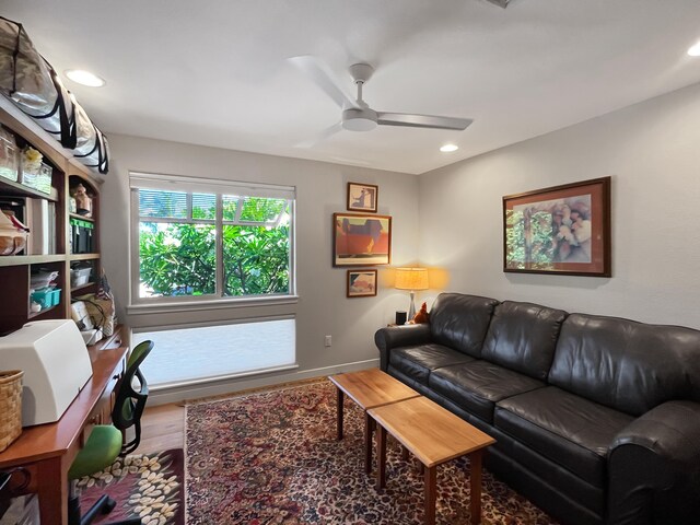 kitchen with crown molding, stainless steel appliances, and decorative backsplash