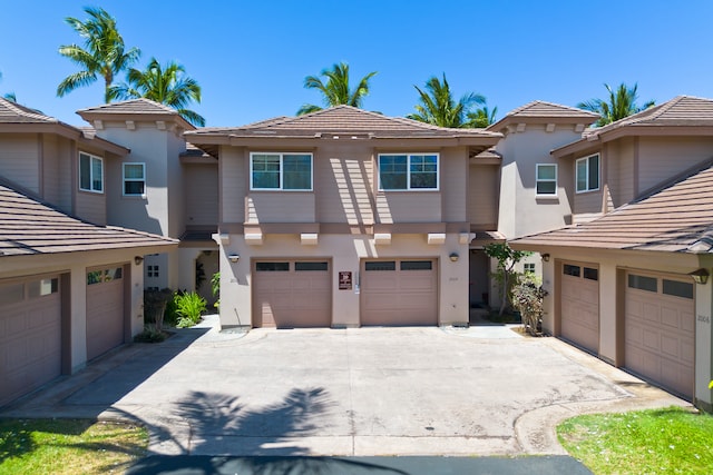 view of front facade with a garage