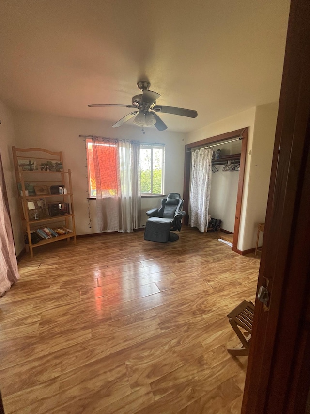 unfurnished bedroom featuring ceiling fan and wood finished floors