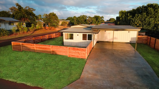 exterior space featuring a yard