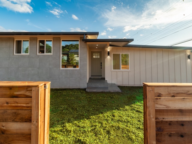 3510 Mokihana Rd, Hanapepe, HI 96716 - view of front of home with a front yard