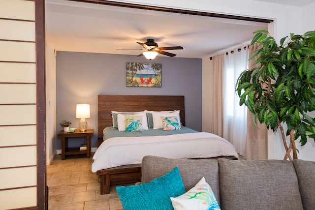 bedroom with ceiling fan