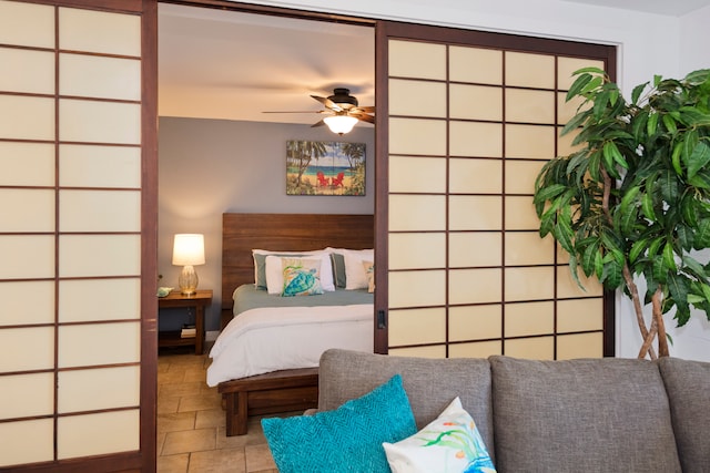 bedroom featuring ceiling fan