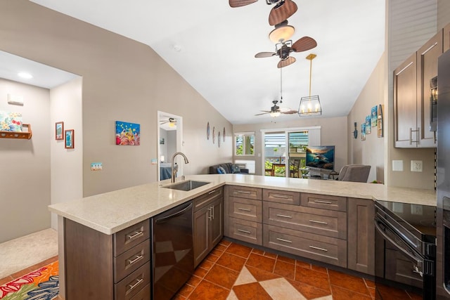 kitchen with ceiling fan, sink, and kitchen peninsula