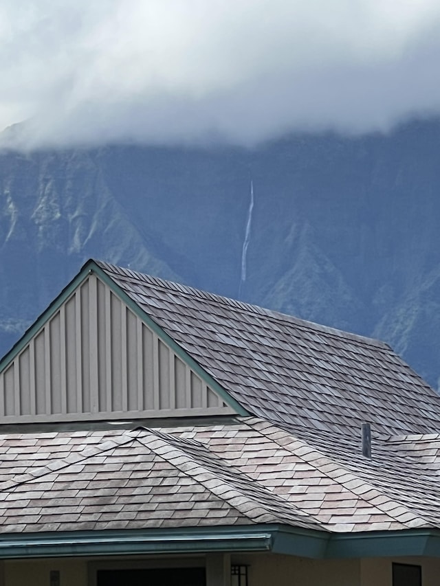 exterior details featuring a mountain view