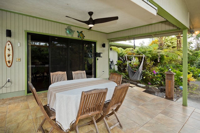 view of patio with ceiling fan