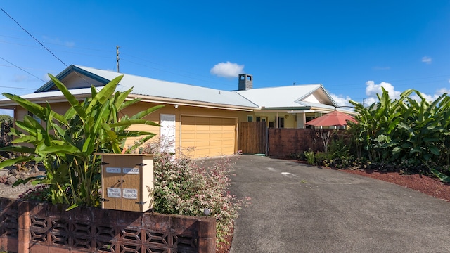 view of front facade with a garage