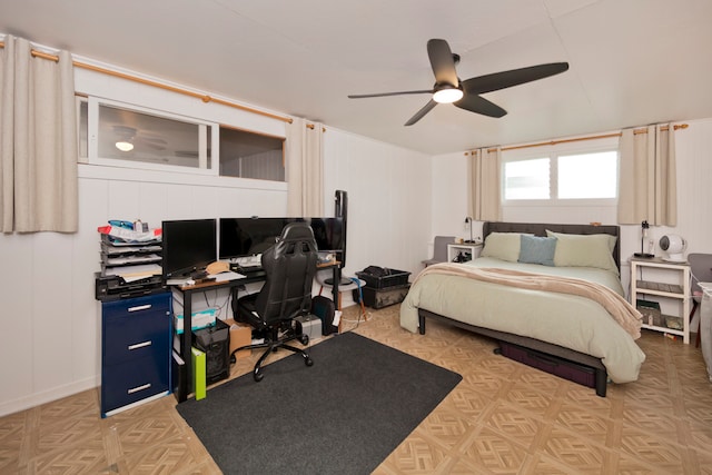 bedroom with ceiling fan