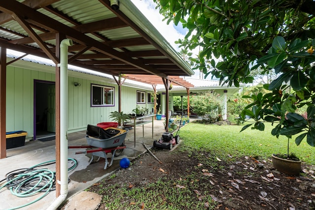 view of yard with a patio area