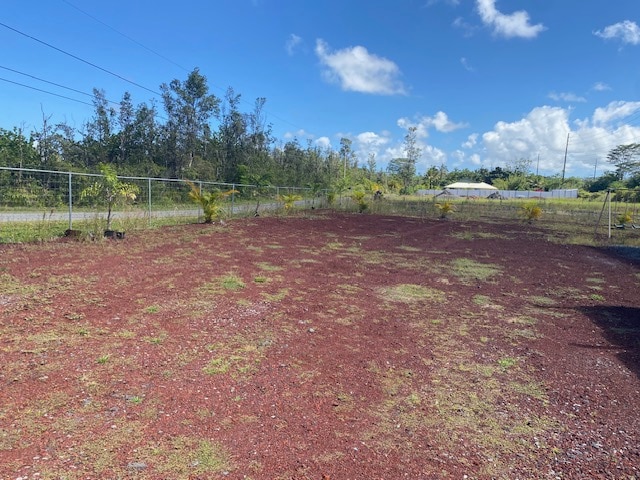 view of yard featuring a rural view